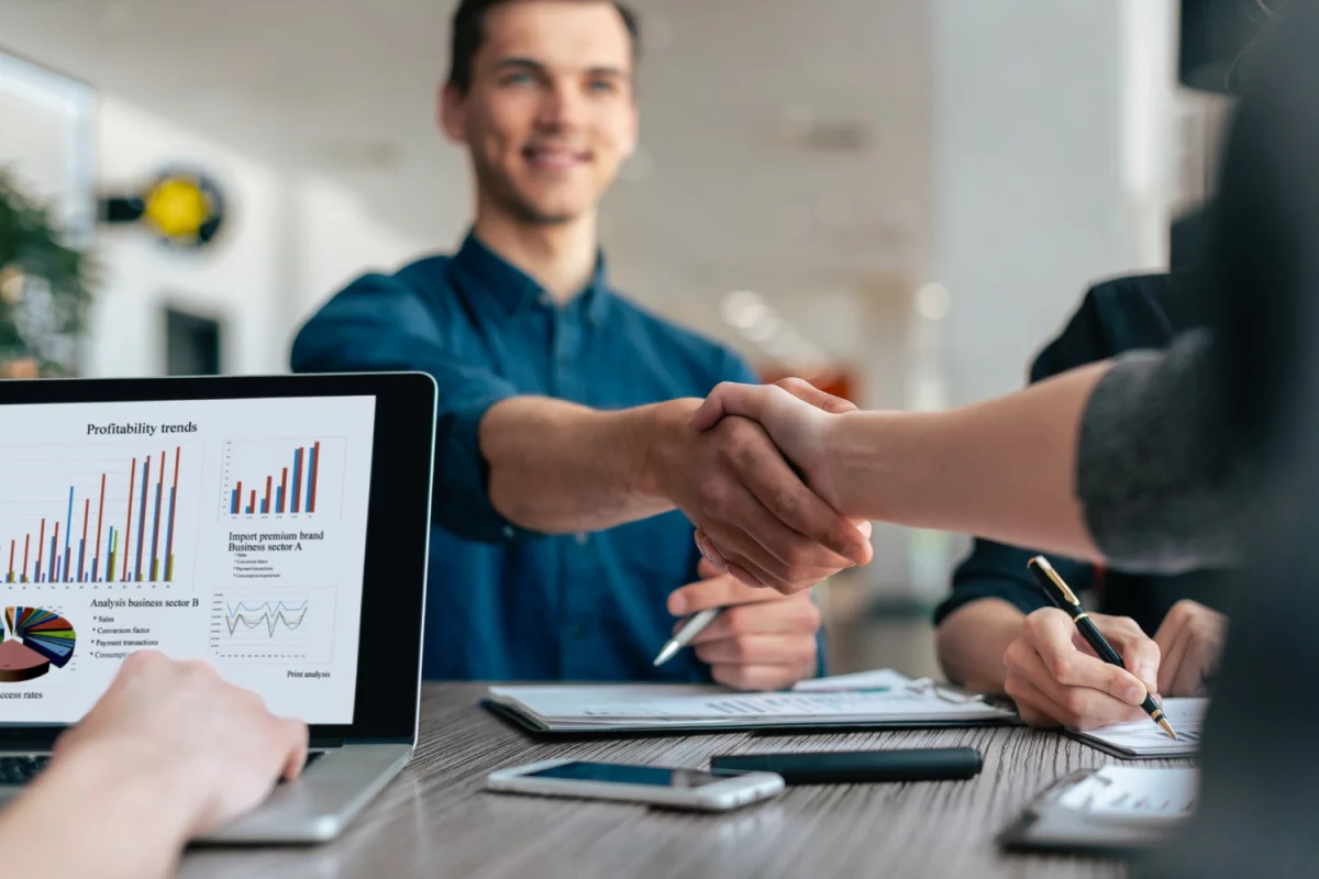 Projektowanie wnętrza gabinetu stomatologicznego: Jak stworzyć przyjazne i funkcjonalne przestrzenie dla pacjentów